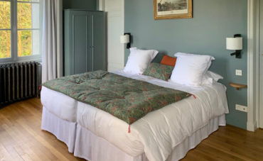 Chambre bleue Burlington de notre maison de famille à louer